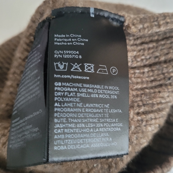 H&M Mock Neck Sweater Premium Collection - Picture 4 of 4